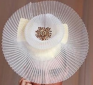 phoebe hat